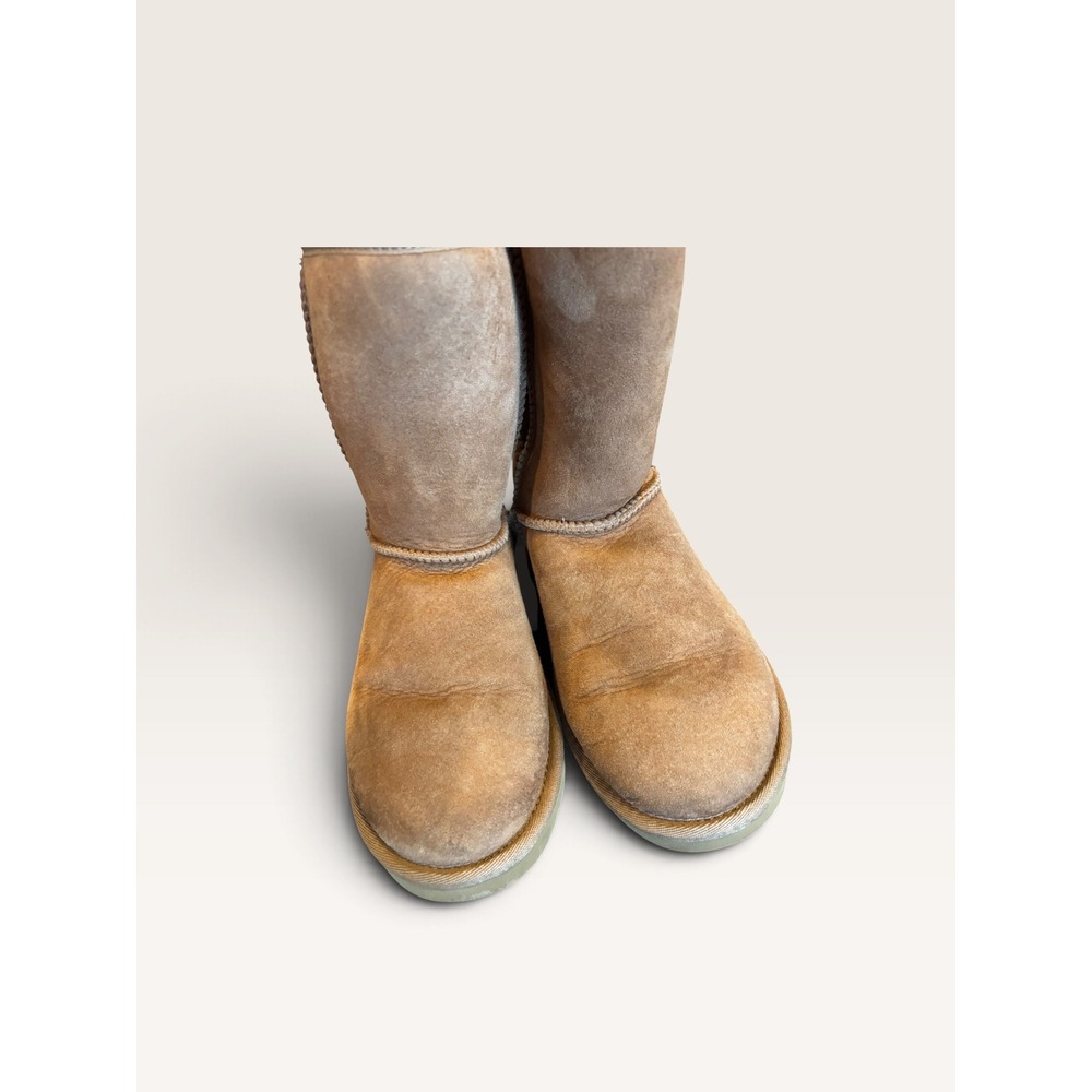UGG Classic Short II Chestnut Brown Suede Sheepskin Boots 1016223 Womens 6